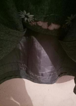 Шерстяная юбка с вышивкой4 фото