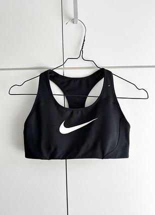 Спортивний топ ліфчик nike чорний