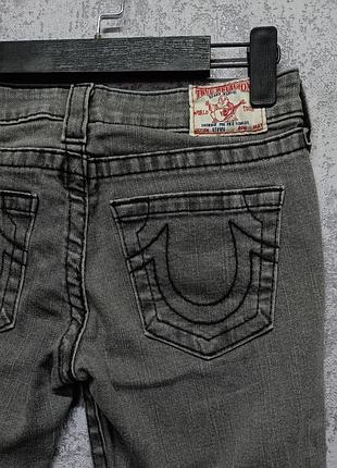 Джинсы от бренда true religion