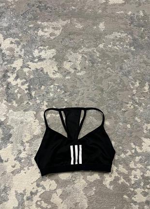 Жіночий спортивний топ adidas