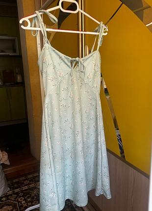 Ніжна літня сукня boohoo в квітковий принт