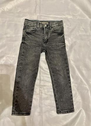 Джинси для хлопчика zara regular fit ,сірого кольору, p 4-5 p