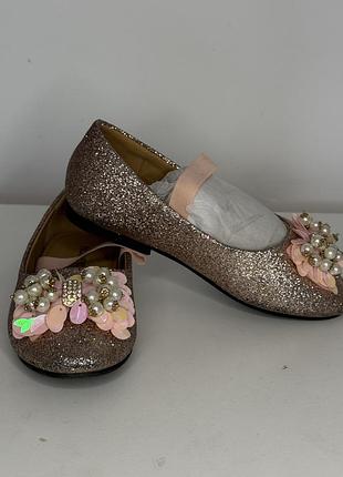 Туфлі для дівчинки