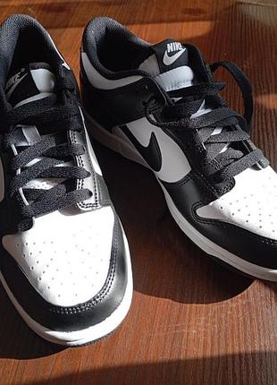 Стильні, оригінальні ,нові кросівки nike dunk low retro white black,