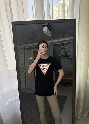 Футболка guess
