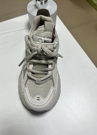 Кросівки дитячі 2