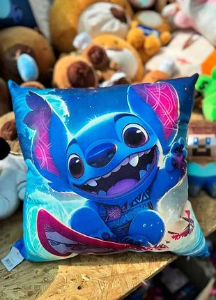Декоративная подушка 3d со съемной наволочкой "стич на серфе" велюр силиконовый наполнитель 40×40 см.