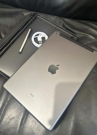 Планшет apple 8/32чохол стилус зарядка