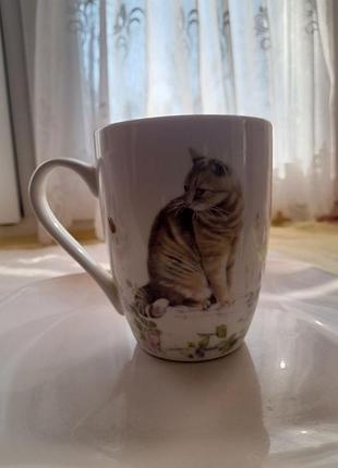 Чашка с кошкой