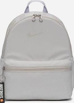 Рюкзак nike y nk brsla jdi mini bkpk 11l сірий діт 33x25x13 см