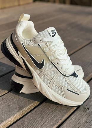 Жіночі кросівки nikev2k run beige black