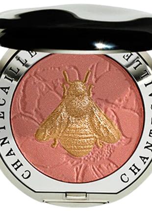 Румяна с эффектом сияния chantecaille philanthropy cheek shade compact bee emotion 2.5 г