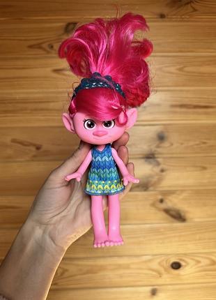 Trolls тролі розочка королева поппі