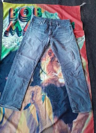 Джинсы мужские бренда levis