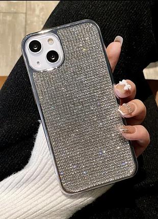 Серебряный силиконовый чехол для iphone 16 с камнями сваровски