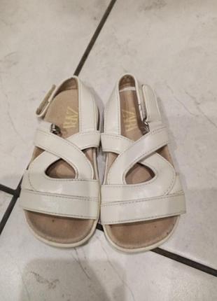 Босоножки zara для девочки 🩷