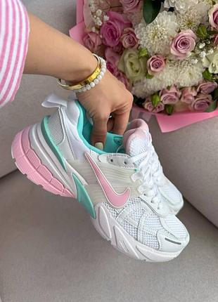 Женские кроссовки v2k runtekk white/pink