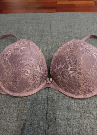 Красивый бюстик