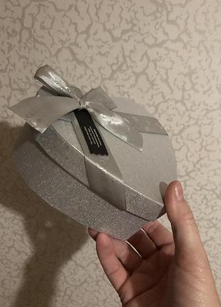 Коробка подарочная