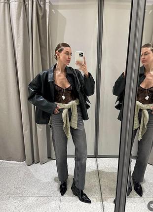 Джинси прямі сірі графіт zara straight необроблений низ