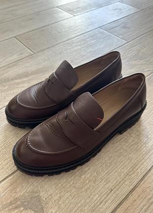 Лофери ikos коричневі 38-39 25 см