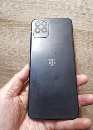 Телефон t phone pro 2023 6/256 під відновлення