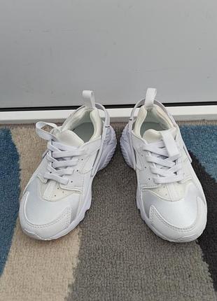 Кросівки nike huarache run 2.0 26р