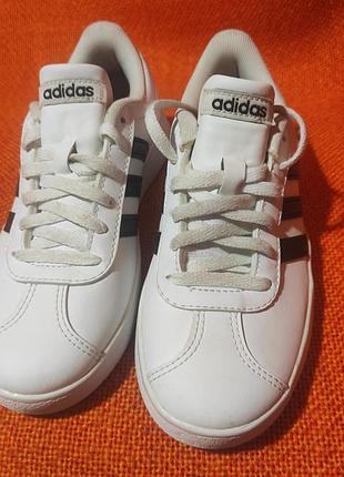 Детские кроссовки adidas