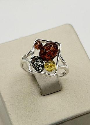 Кольцо серебряное с янтарем 16,5 2,34 г