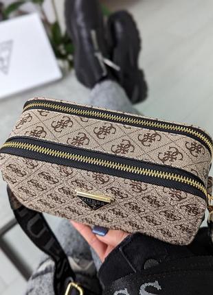Брендова сумка для дівчини через плече міська крос боді шкіряна guess жіноча маленька сумочка з шкіри гесс
