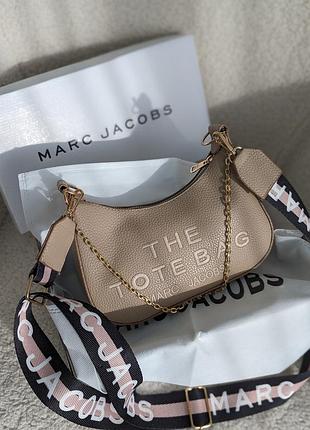 Жіноча шкіряна сумка багет marc jacobs міська багетна сумочка марк джейкобс брендова для дівчини через плече бежевий