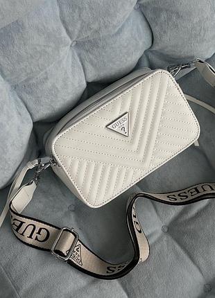 Женская маленькая сумочка из кожи гесс городская кросс боди кожаная guess бежевая брендовая сумка для девушки через плече