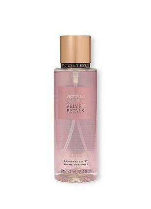 Парфюмированный спрей для тела victoria's secret (197575027515) velvet petals new 250 мл