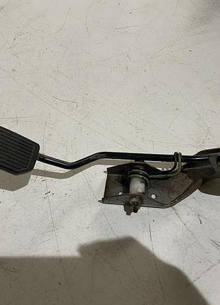 Датчик положения педали газа nissan x-trail t30 (18919-am810)