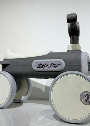 Детский биговел велобег для детей от 1.5 до 3 лет joy yl-10117/02 пластиковая рама с подсветкой и озвучкой черный