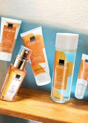 Набір 5-в-1 avon anew «максимальне сяйво» з вітаміном с