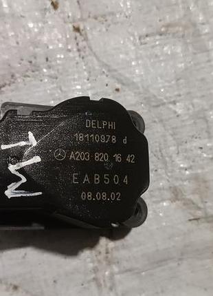 Моторчик заслонки печки 2038201642 mercedes ml 270