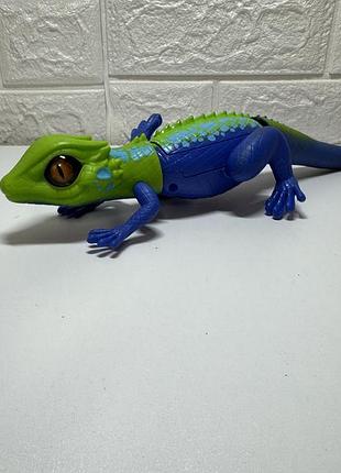 Іграшкова робот-ящірка zuru robo alive lurking lizard.