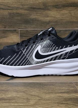 Оригінальні кросівки nike run defy