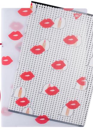 Зошит а4/48 кл. в пластиковій папці з малюнком "bbf lips" yes 764435, шт