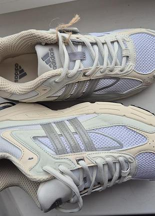 Adidas response cl 8