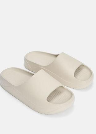 Шльопки тапки pull&bear