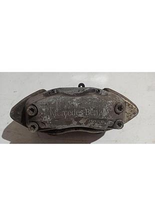 Суппорт передний левый brembo мерседес ml w163 (20.7046.03) (20.7233.03)
