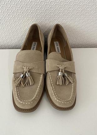 Модель  steve madden kandi
