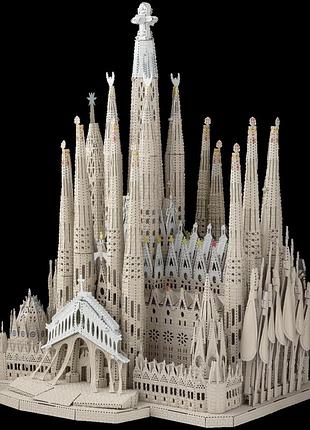 Металлический 3d конструктор саграда фамилия