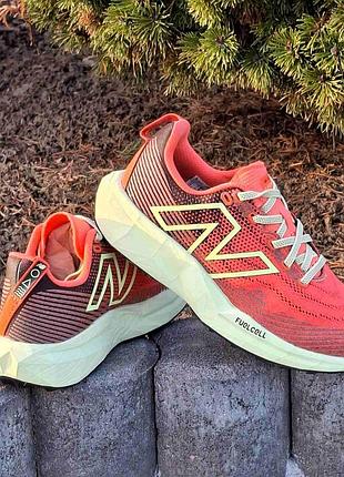 Легкие текстильные летние повседневные тренировочные женские кроссовки new balance fuelcelll venym
