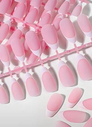 Гелеві тіпси для нарощування з французьким манікюром soft gel матові мигдаль l 150 шт рожеві з білим френчем (400)
