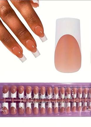 Гелеві тіпси для нарощування з французьким манікюром soft gel матові квадрат l 150 шт бежеві з білим френчем (416)
