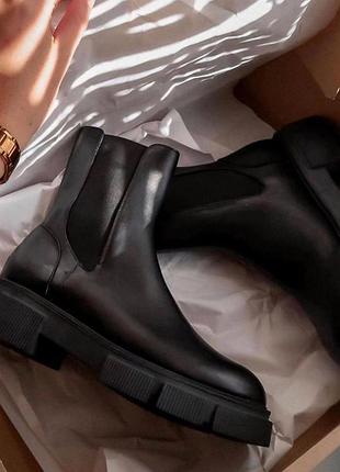 Черевики чорні з натуральної шкіри челсі демісезонні zara