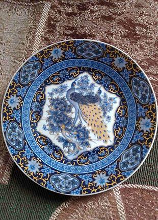 Коллекционный предмет arnart jamestown porcelain,павлин и пава с золотой отделкой